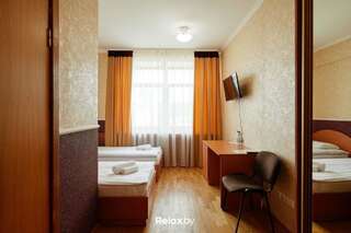 Отель Sport and Recreation Complex FPB Ratomka Ратомка Двухместный номер с 2 отдельными кроватями и ванной комнатой-4